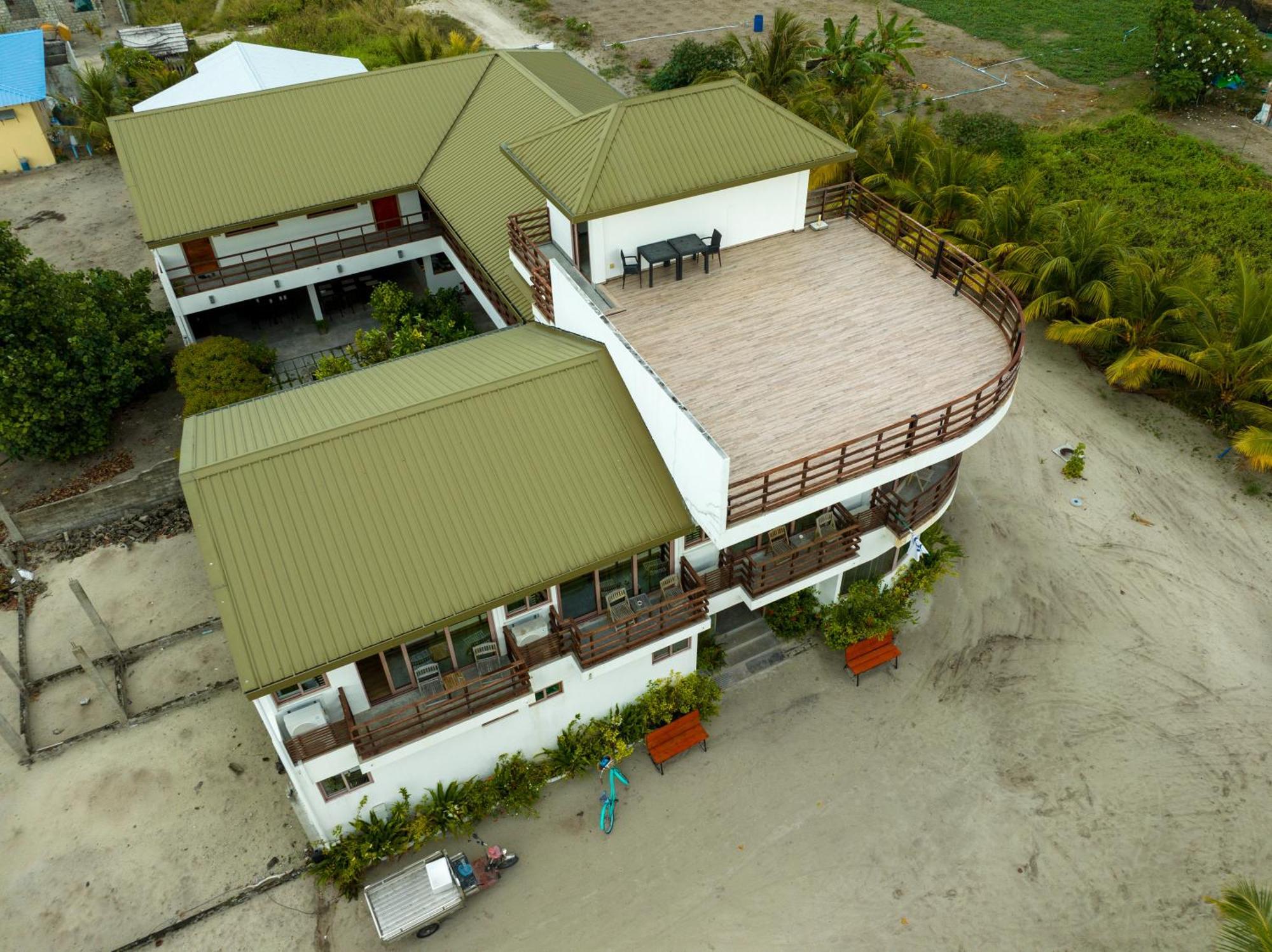 Olive Goidhoo Hotel Exterior photo