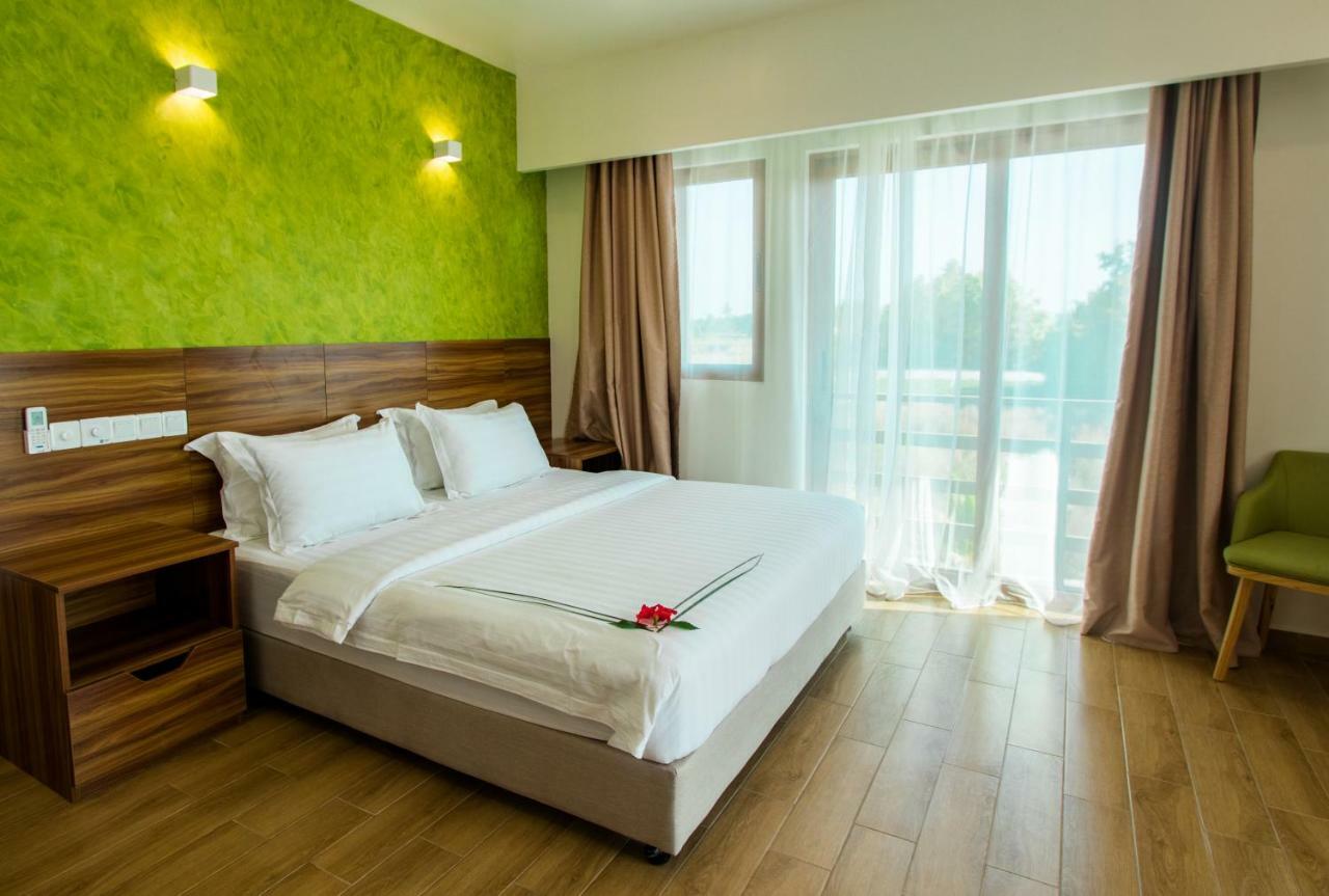 Olive Goidhoo Hotel Exterior photo